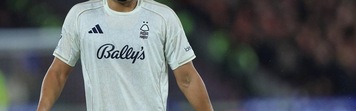 b体育下载-曼联重建后防！力争签下穆里略，马奎尔七年红魔生涯步入倒计时！|诺丁汉森林|迈克尔-穆里略|哈里-马奎尔|佛罗伦萨|米伦科维奇_新浪体育_新浪新闻