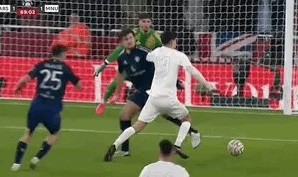 马圭尔：裁判判罚点球后，我才想起这场比赛没有VAR