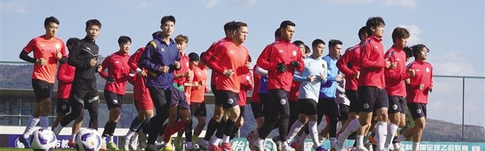 b体育官网-兰州陇原竞技发布试训公告 招兵买马为新赛季蓄力|足球俱乐部|足球联赛|俱乐部|球员|职业_新浪体育_新浪新闻