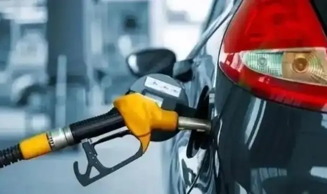 b体育下载-油车降费电车缴费，2026年公路税费大改，你的车一年到底亏没亏？